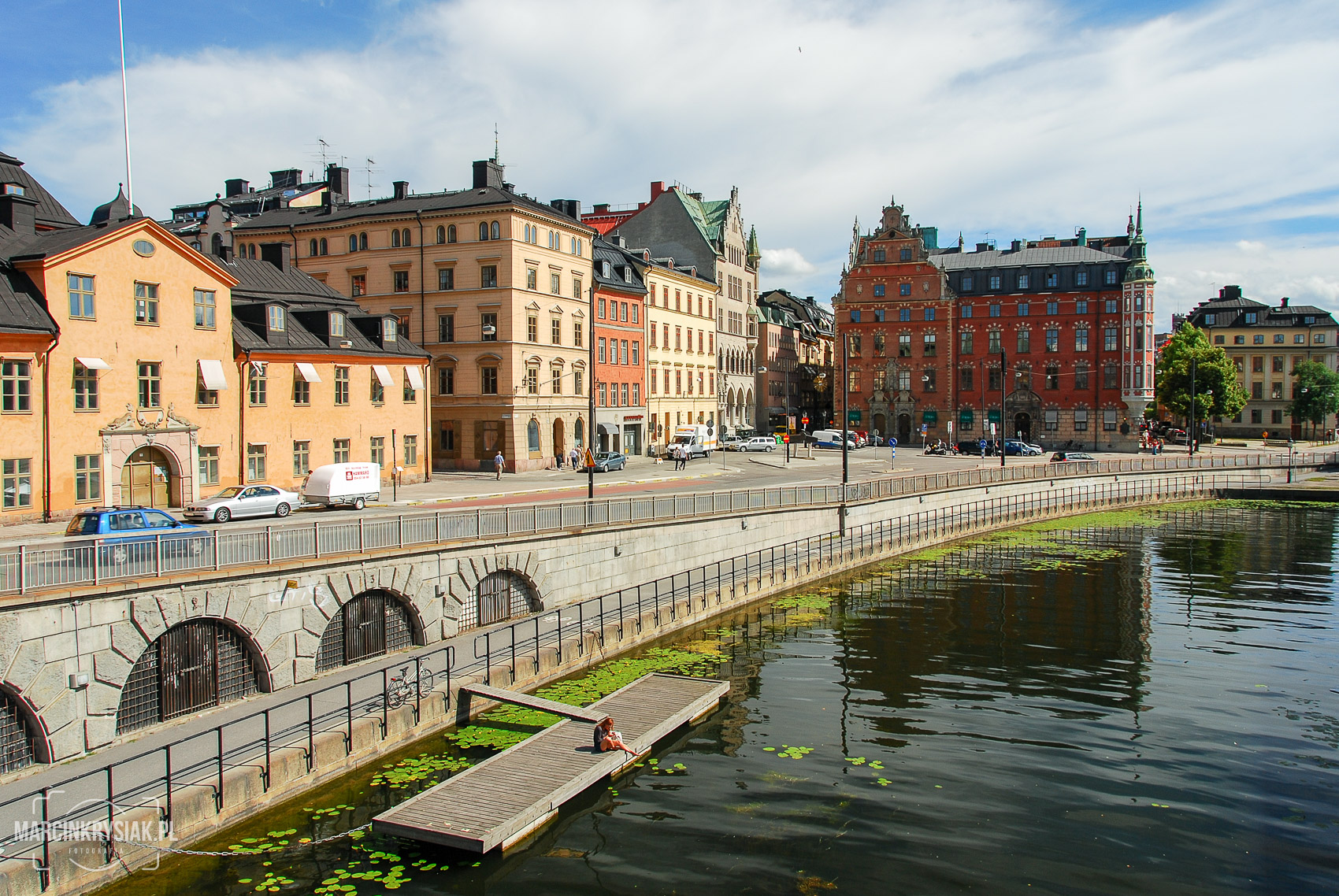 miasto-ulica-rzeka-woda-stolica-sztokholm-szwecja